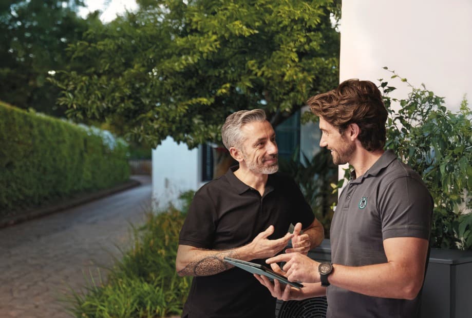 Installateur und Vaillant Berater